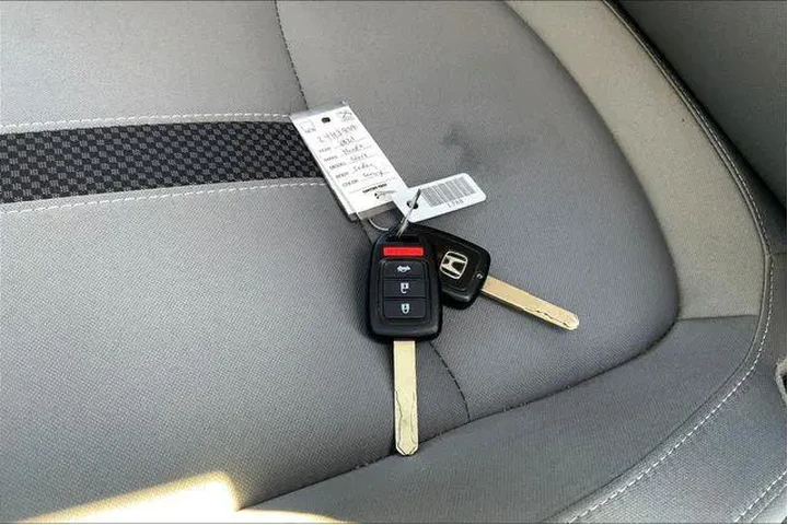 $18000 : Honda Civic 2021 LX 4dr Seda image 10