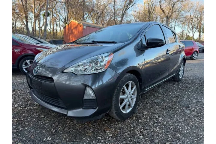 $5995 : 2013 Prius c image 1