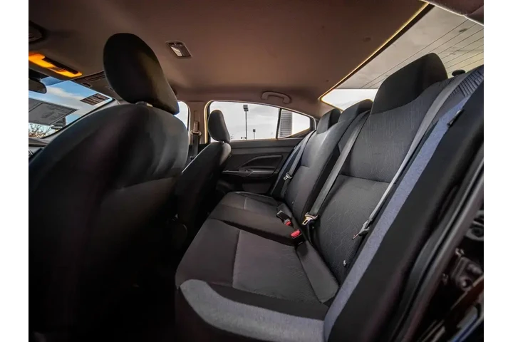 $15488 : Nissan Versa 2023 SV 4dr Sed image 10