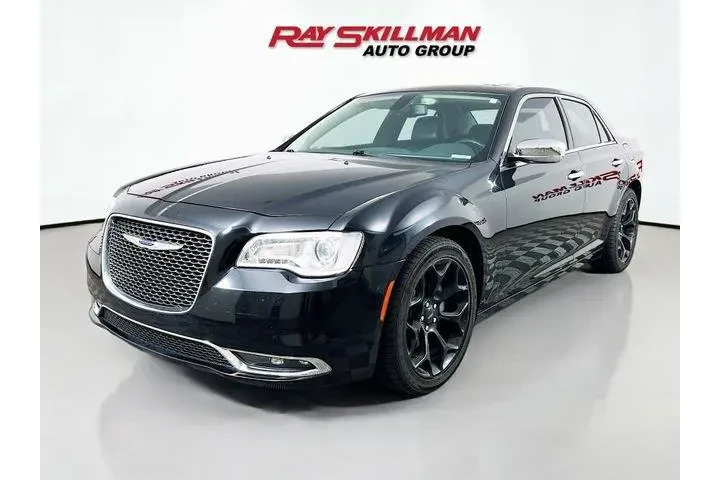 $18975 : Chrysler 300 2019 Limited 4d image 3