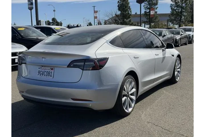 $19493 : Tesla Model 3 2018 Long Rang image 2