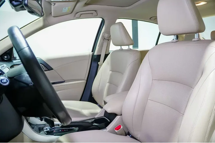 $17777 : 2017 Accord Sedan image 9