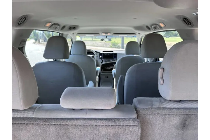 $12995 : 2013 Sienna L 7-Passenger image 9