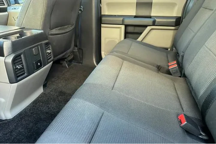 $27400 : Ford F-150 2020 4x4 XL 4dr S image 6