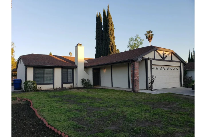 $2250 : FOR LEASE Move-In Ready image 1