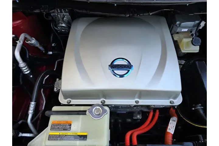 $4466 : Nissan LEAF 2015 S 4dr Hatch image 10