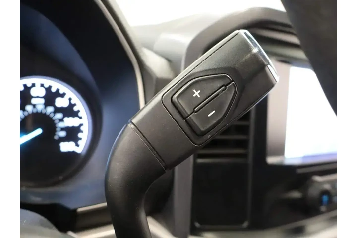 $29790 : Ford F-150 2023 4x2 XLT 4dr image 7