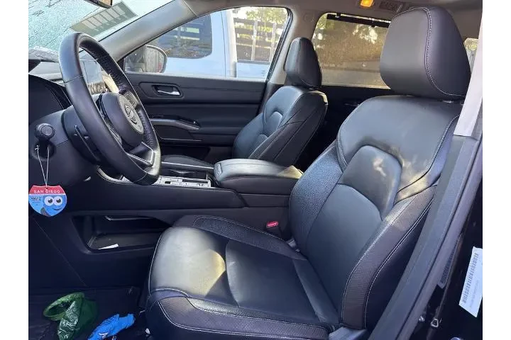 $31000 : Nissan Pathfinder 2022 SL 4d image 7