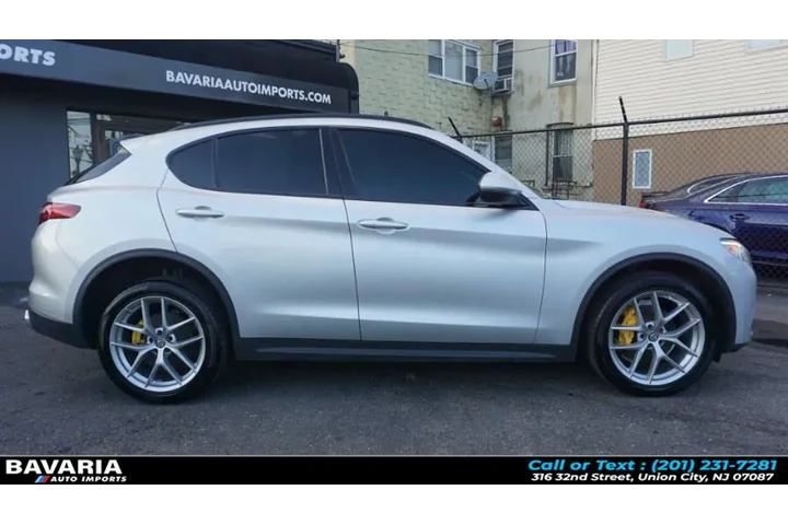 $12495 : 2018 Stelvio Ti Sport AWD image 8