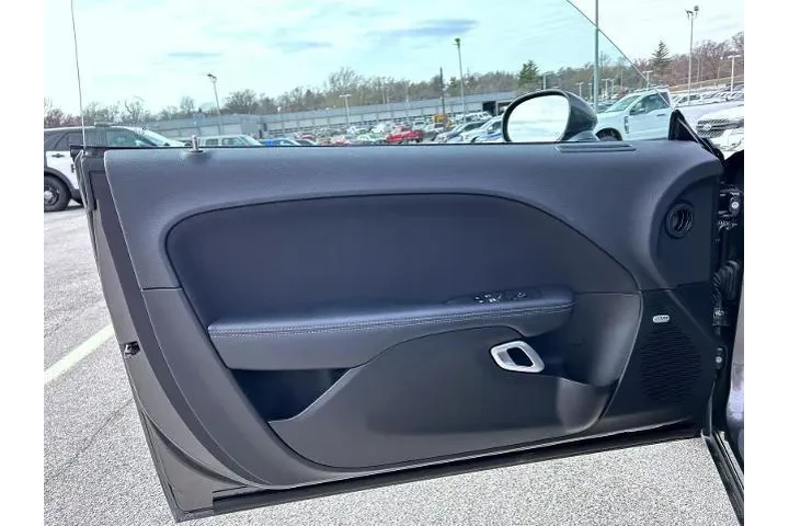 $30995 : Dodge Challenger 2023 AWD SX image 9