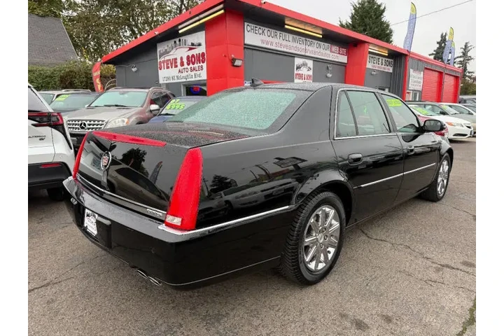 $6995 : 2009 DTS Luxury 6-Passenger image 10