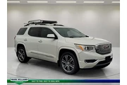 GMC Acadia 2017 4x4 Denali 4 en Cincinnati