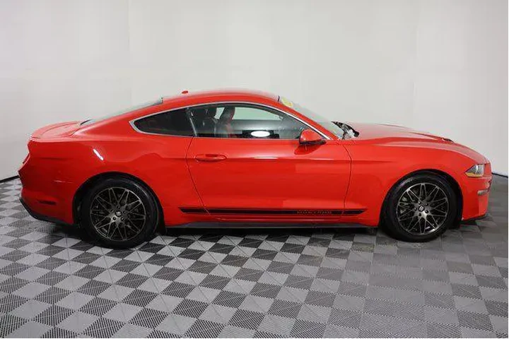 $16488 : Ford Mustang 2019 EcoBoost P image 9