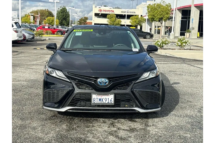 $25580 : Toyota Camry Hybrid 2021 XSE image 2