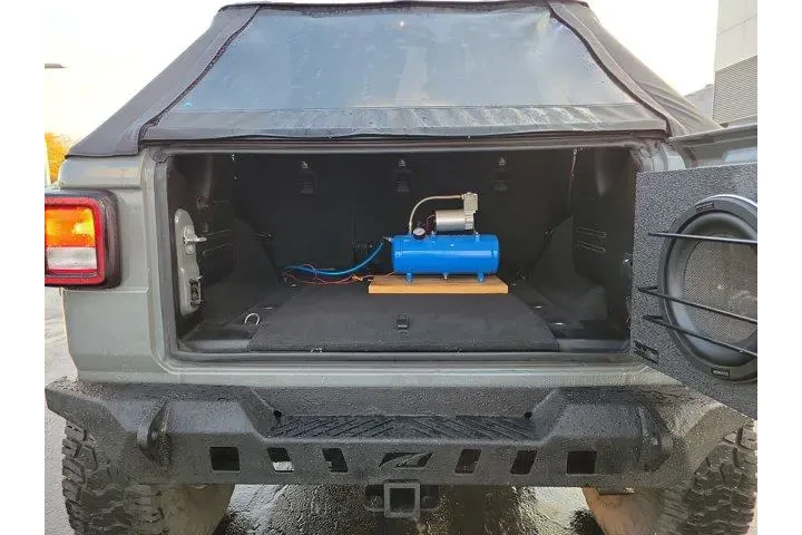 $19995 : Jeep Wrangler Unlimited 2018 image 10