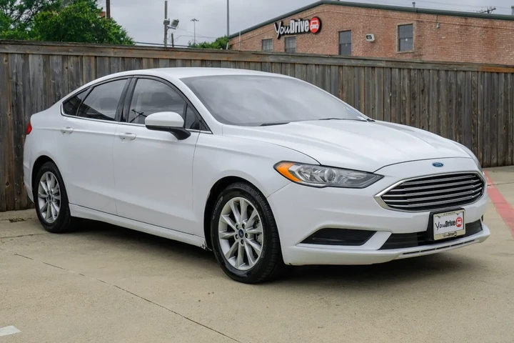 $1900 : Ford / Fusion image 3