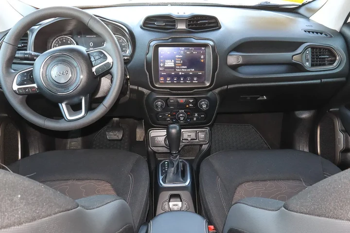 $19988 : 2023 Renegade Upland 4x4 image 10