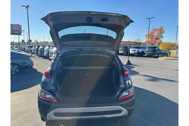 $21871 : Hyundai KONA 2023 AWD SEL 4d image 7