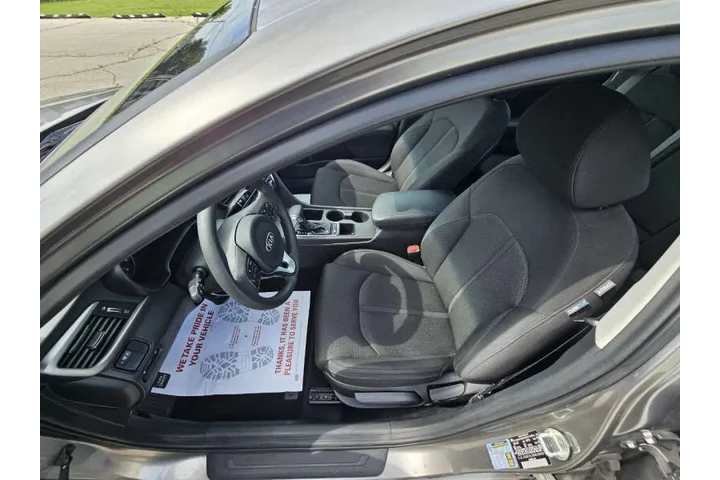 $9995 : 2017 Optima LX image 10