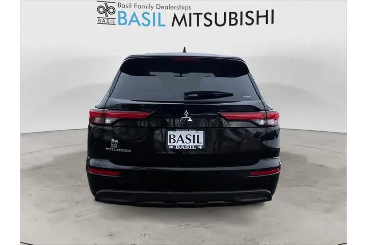 $24985 : Mitsubishi Outlander 2024 AW image 4