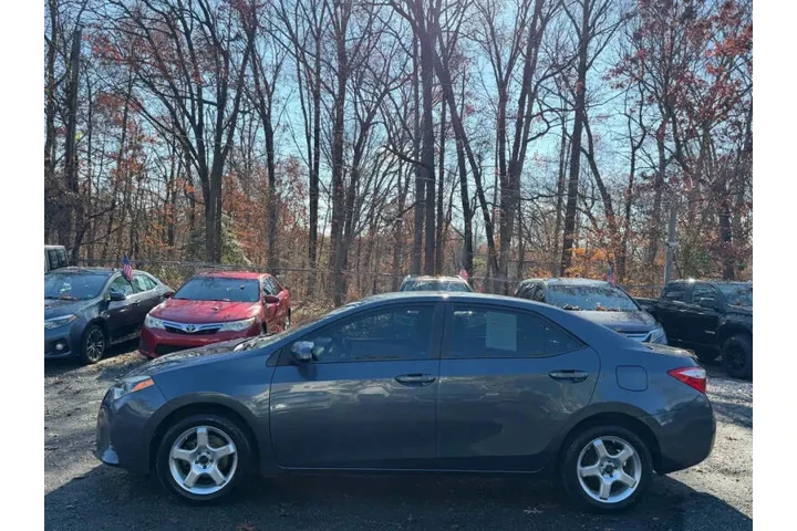 $9990 : 2015 Corolla L image 5