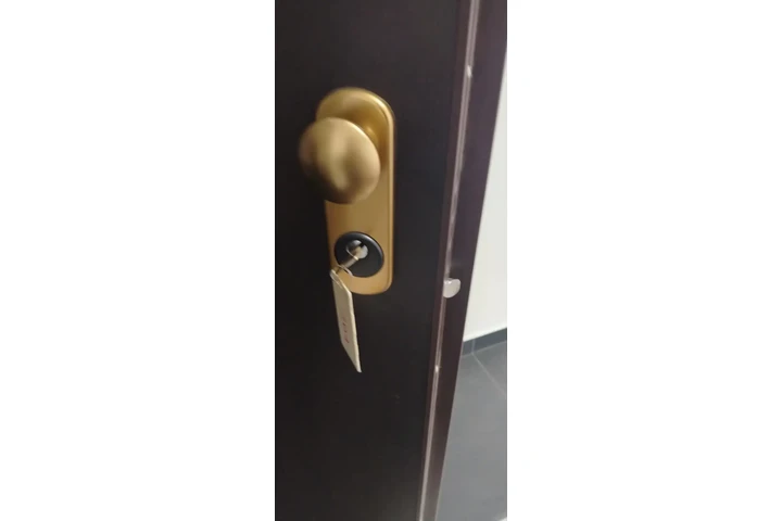 Llaves universal cerrajero 24h image 2