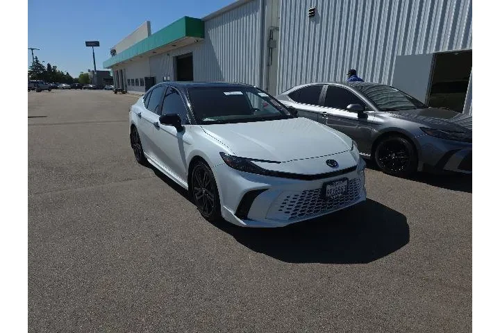 $38900 : Toyota Camry 2025 SE 4dr Sed image 1