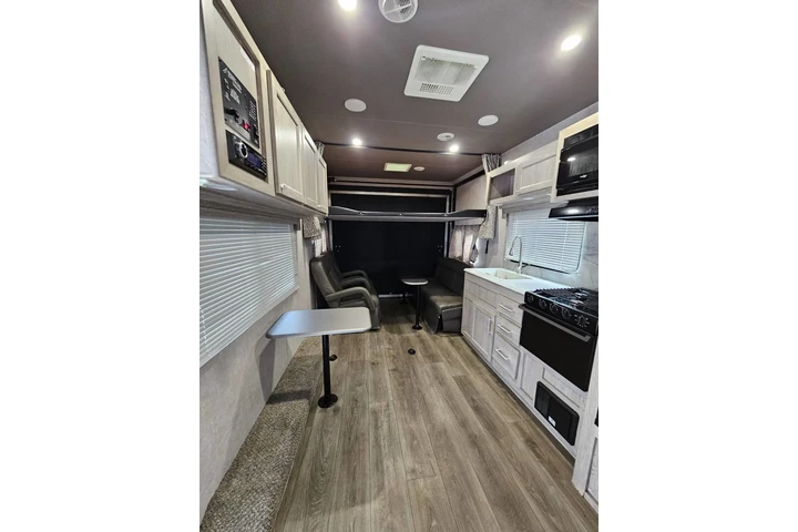 $1000 : Traila Rv De renta!!!!! image 4