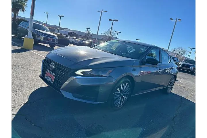 $20995 : Nissan Altima 2024 2.5 SV 4d image 6