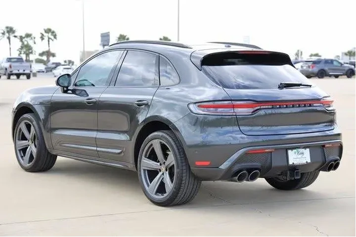 $38350 : Porsche Macan 2022 AWD 4dr S image 6