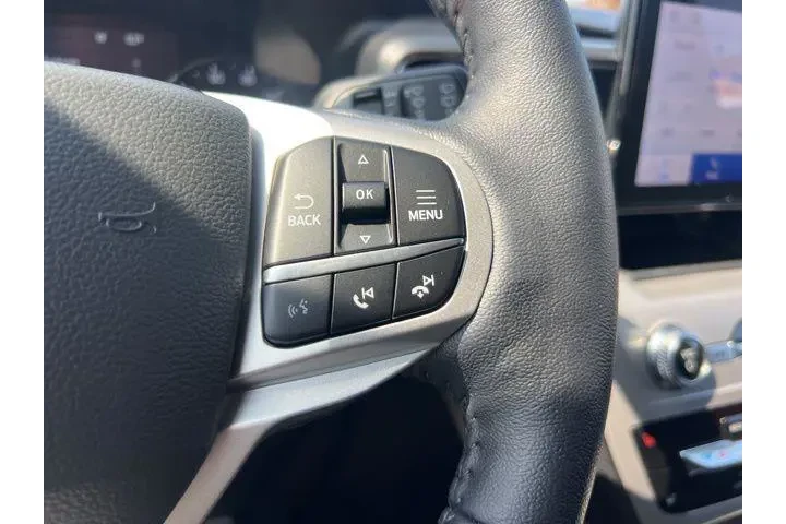 $28715 : Ford Explorer 2022 AWD XLT 4 image 10