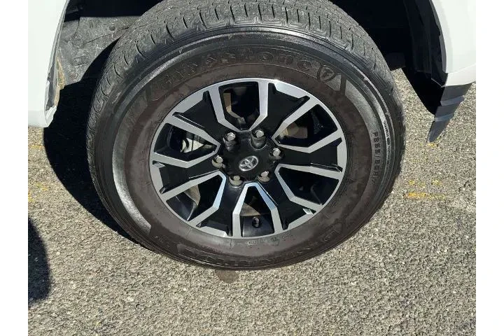 $39096 : Toyota Tacoma 2023 4x4 TRD P image 9