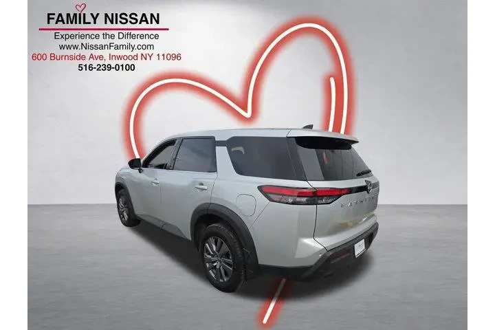 $29984 : Nissan Pathfinder 2025 AWD S image 5