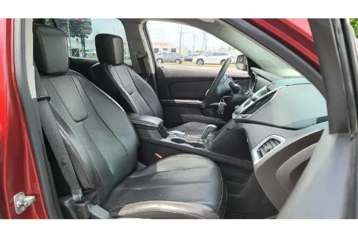 $700 : 2010 GMC Terrain SLT-2 image 4