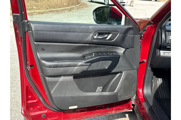 $19260 : Nissan Pathfinder 2022 SV 4d image 10