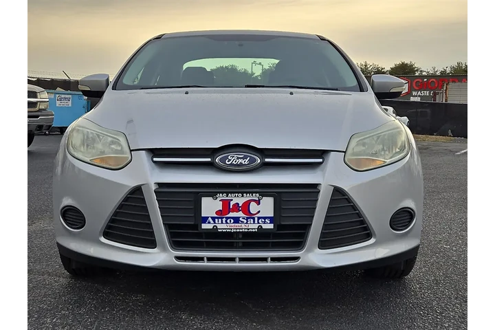 $8800 : 2014 Focus SE Sedan image 2