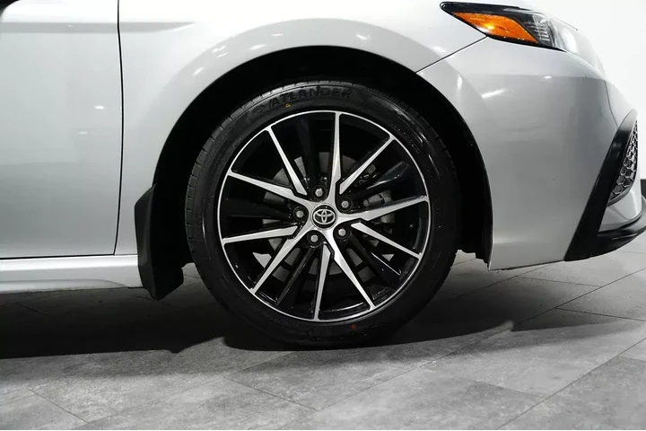 $24107 : 2021 Camry image 5