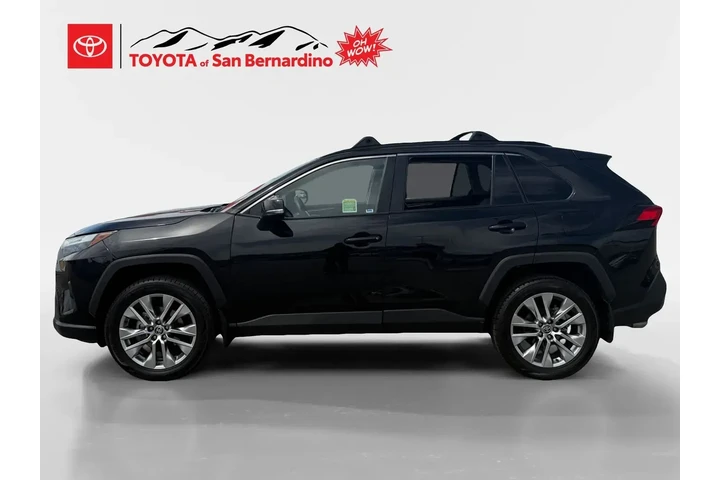 $29999 : Toyota RAV4 2023 XLE Premium image 2