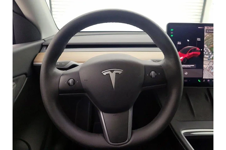 $29998 : Tesla Model Y 2021 AWD Long image 10