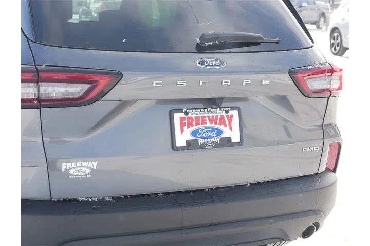 $24937 : Ford Escape 2025 AWD ST-Line image 10