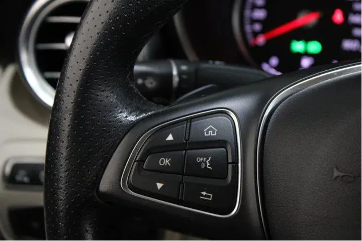 $18997 : Mercedes-Benz C-Class 2017 C image 8