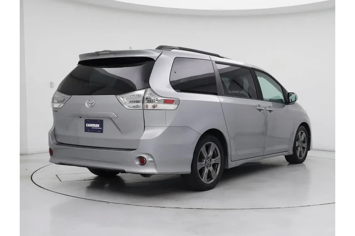 $28998 : Toyota Sienna 2018 SE 8-Pass image 8