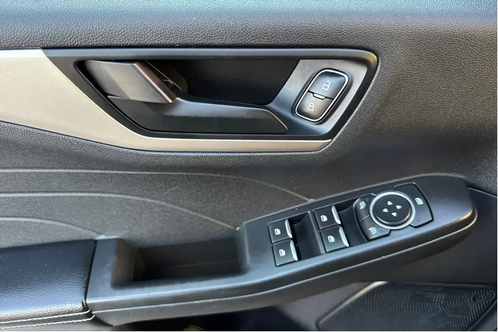 $20500 : Ford Escape 2022 SE 4dr SUV image 10