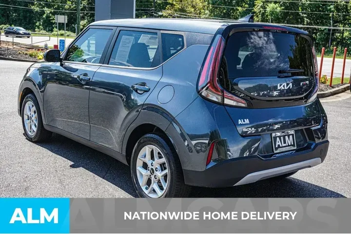 $15420 : Kia Soul 2023 LX 4dr Crossov image 5