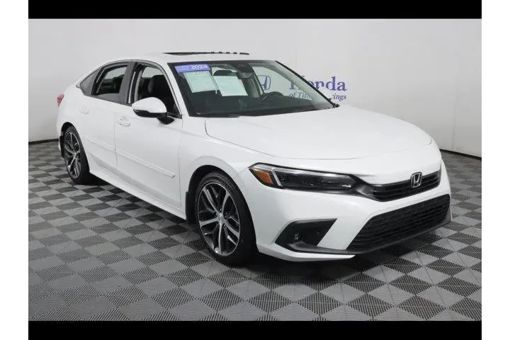 $29475 : Honda Civic 2024 Touring 4dr image 1