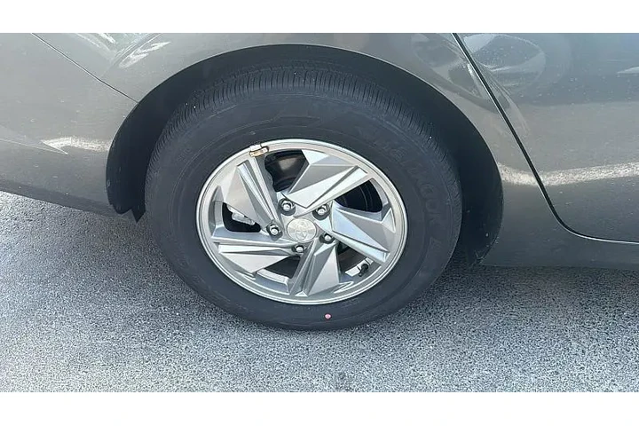 $20477 : Hyundai ELANTRA 2024 SE 4dr image 8