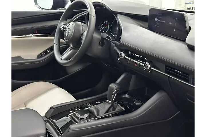 $21500 : Mazda Mazda3 Sedan 2025 2.5 image 8