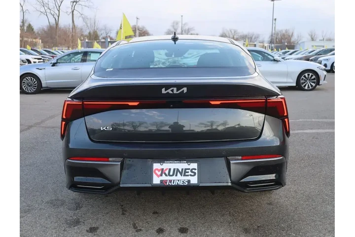 $21677 : Kia K5 2025 LXS 4dr Sedan image 8