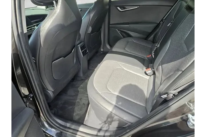 $26790 : Kia Niro EV 2023 Wave 4dr Cr image 9