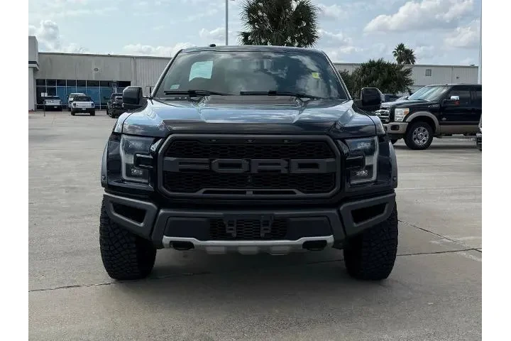 $31995 : Ford F-150 2017 4x4 Raptor 4 image 2